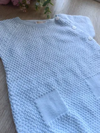 Pelele azul tejido botones Pecesa. Talla 1 mes.