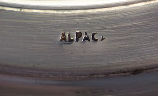 Plato Panera Alpaca Firma MEDHUR Antiguo