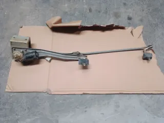 Motor limpiaparabrisas Nissan L35