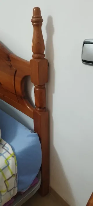 Cabecero de madera + somier + colchón