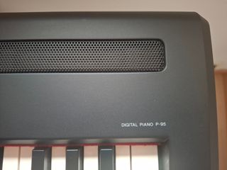 Piano Eléctrico Yamaha P-95