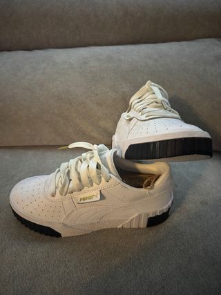 Tenis Puma Beige/Blanco Perforados