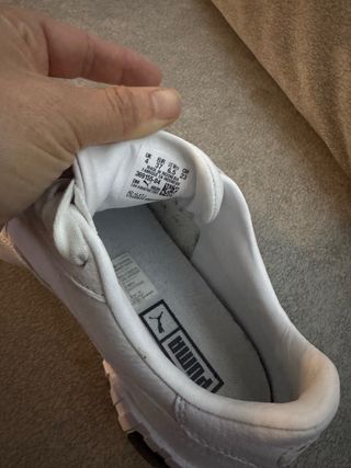 Tenis Puma Beige/Blanco Perforados