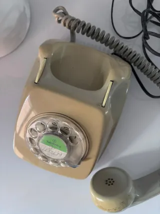 Teléfono antiguo Heraldo