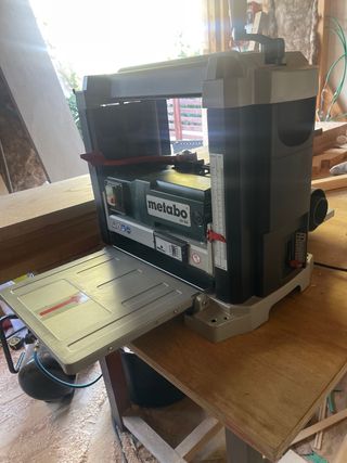 Regruesadora cepilladora Metabo DH330