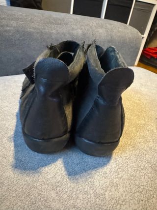 Botín bajo cómodo negro