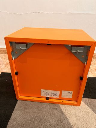 Cajón de madera naranja Ikea