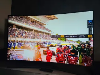 Samsung 49 Curva 4K UHD Smart TV HDR
