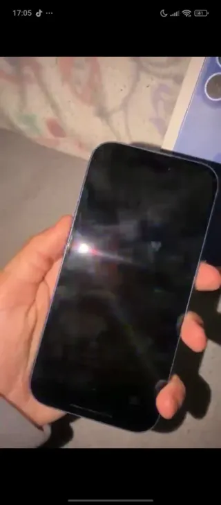 iPhone 16 Morado con Caja