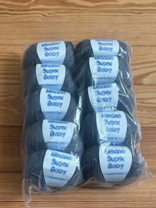 10 gomitoli lana grigio chiaro Mittifil