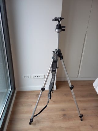 Trípode Manfrotto  Art.#055 de aluminio