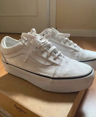 Vans puestas una vez con plataforma
