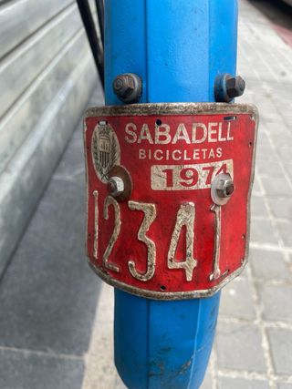 Bicicleta azul antigua