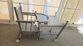 Trona 2 en 1. Sillita de comer de bebé