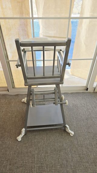 Trona 2 en 1. Sillita de comer de bebé