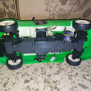 Coche RC antiguo tamiya