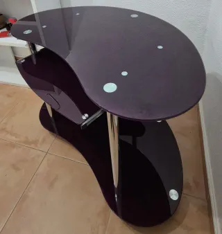 Mesa escritorio moderna cristal morado y metal