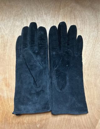 Elegantes guantes de cuero negro