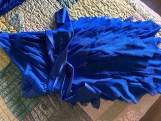Vestido azul eléctrico para eventos