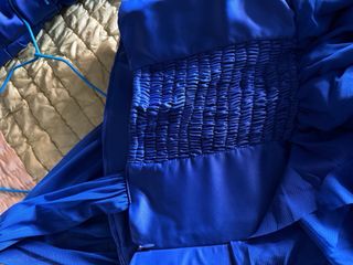 Vestido azul eléctrico para eventos