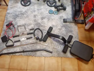 Máquina de gimnasio con pesas