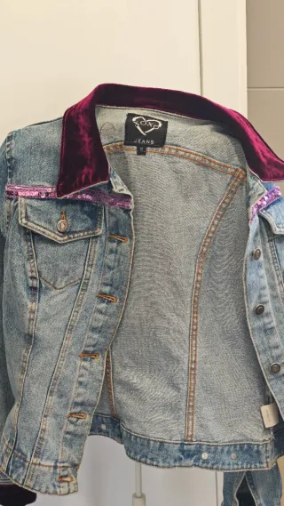 Cazadora vaquera vintage con detalles