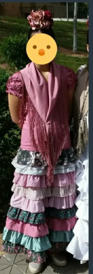 Traje de flamenca multicolor.