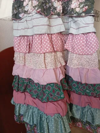 Traje de flamenca multicolor.