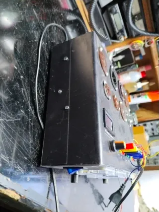 Comprobador de Válvulas Electrónicas