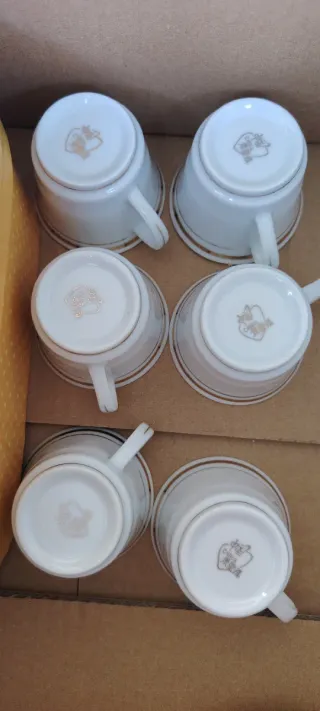 Set 6 Tazzine e Piattini Porcellana