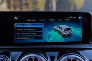 MERCEDES CLASE A 220 AMG LINE 190 CV