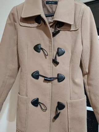 Sobretudo bege feminino