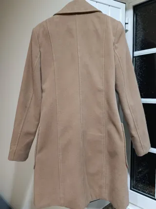 Sobretudo bege feminino