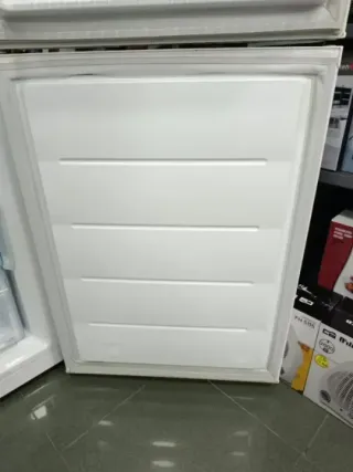 Nevera Combi Daewoo 1.85x60cm No Frost