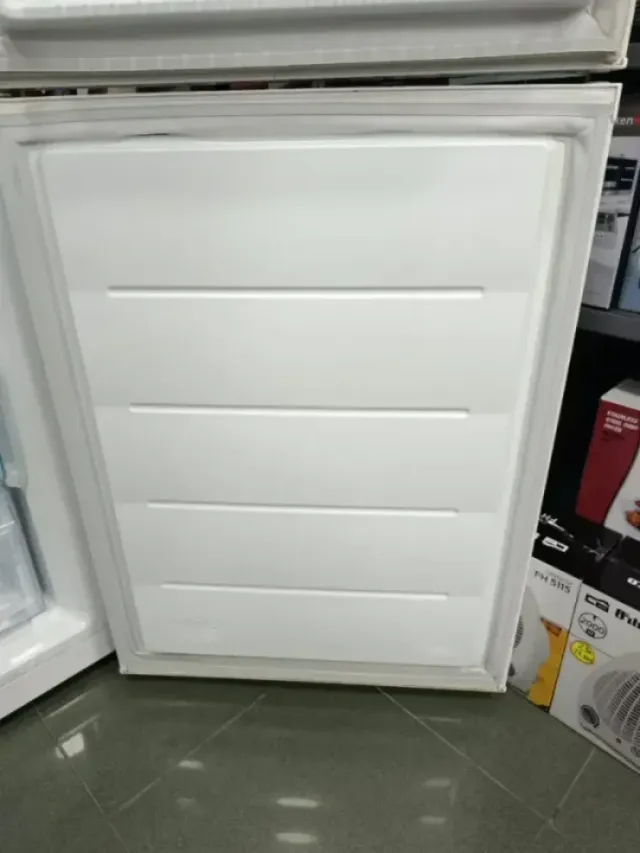 Nevera Combi Daewoo 1.85x60cm No Frost