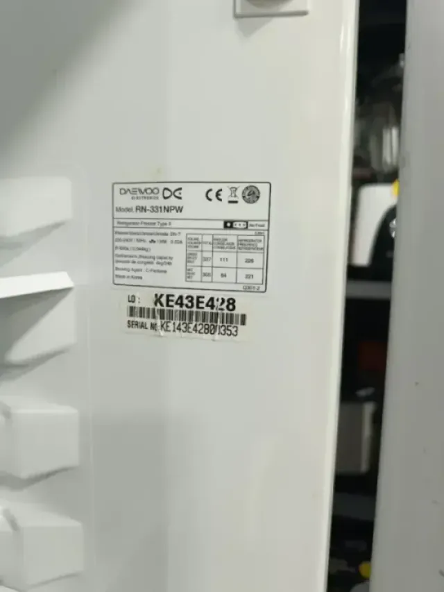 Nevera Combi Daewoo 1.85x60cm No Frost