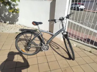 Bicicleta B'Twin Gris