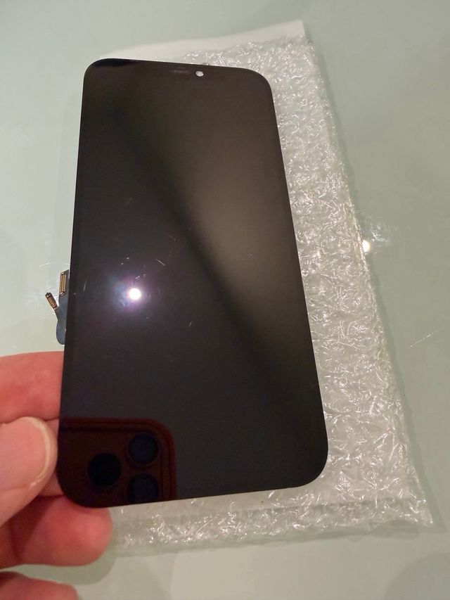 Pantalla para iPhone 12 y 12PRO. Original de Apple