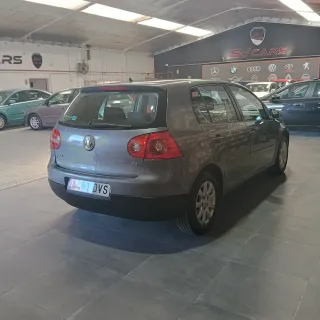 Volkswagen Golf 1.6 102 CV. 1 Dueño. Sólo 75.500 k