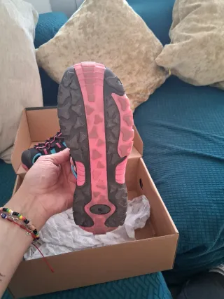 Sandalias deportivas niña negras y rosas