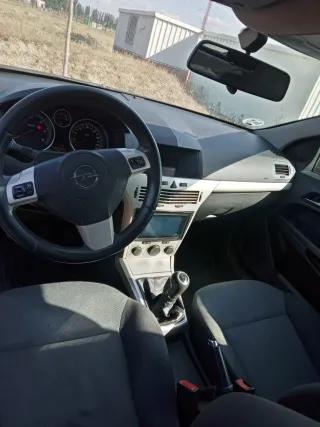 Opel Astra 2007