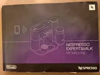 Cafetera Nespresso Expert DeLonghi