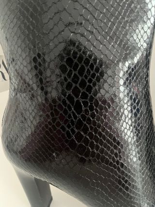 Botines Zara efecto piel serpiente negros NUEVO