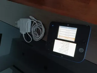 Nintendo 2DS Negra/Azul + Cargador Original + SD