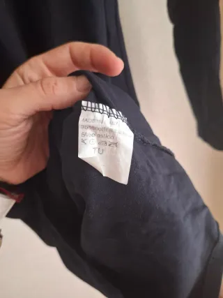 Vestido negro hombreras pedrería Talla S