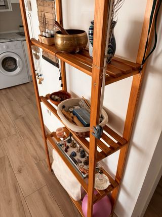 Estantería de madera