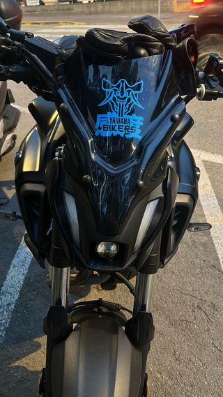 Cupola Yamaha MT-07 Negra