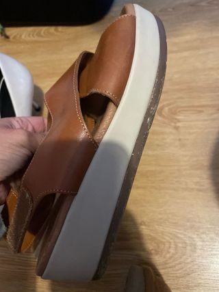Lote zapatos y sandalias beige y marrón