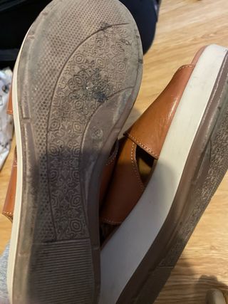 Lote zapatos y sandalias beige y marrón