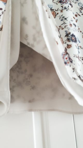 Blusa floral manga acampanada